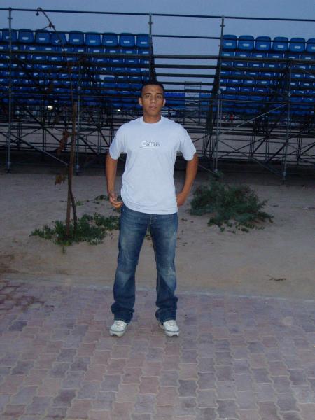 tjrs horison sportif.mais il me manque quelque chose tu devines  pas toi mon ame soeur